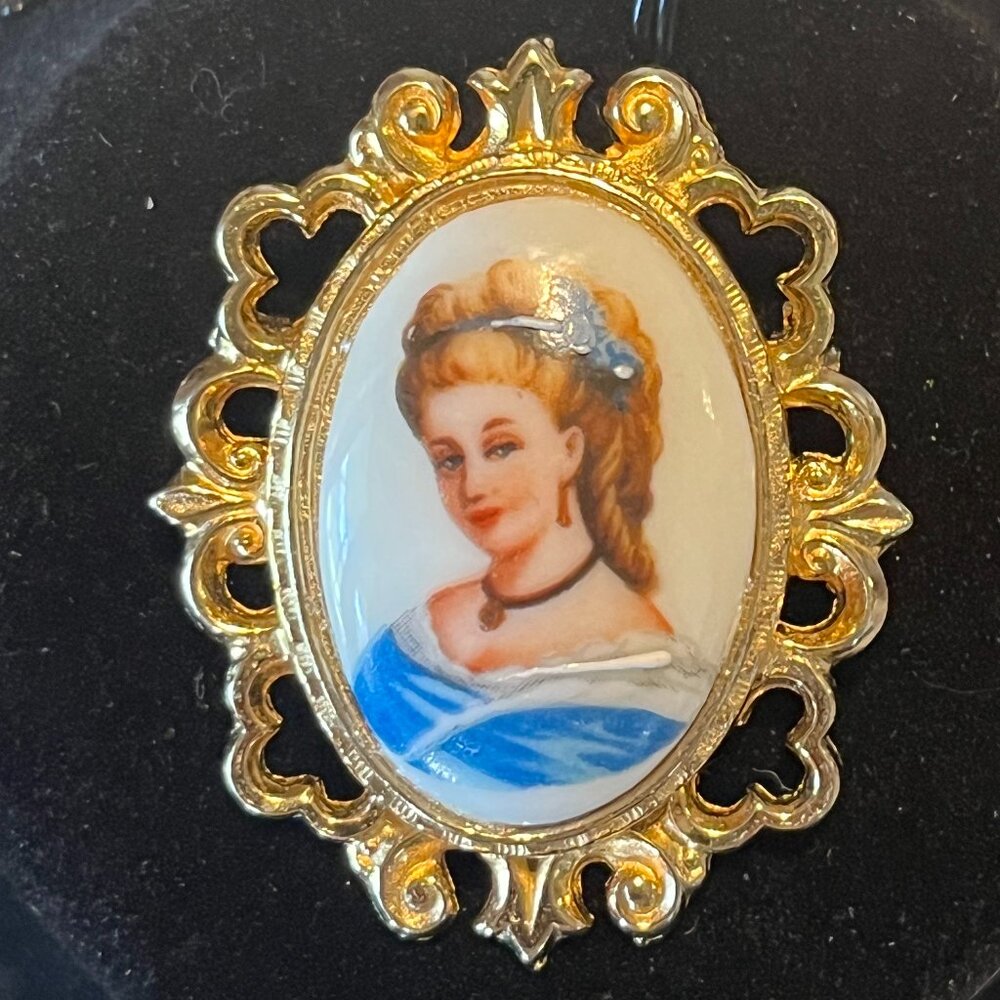 Vintage Florenza Limoges Portrait Brooch Pendant